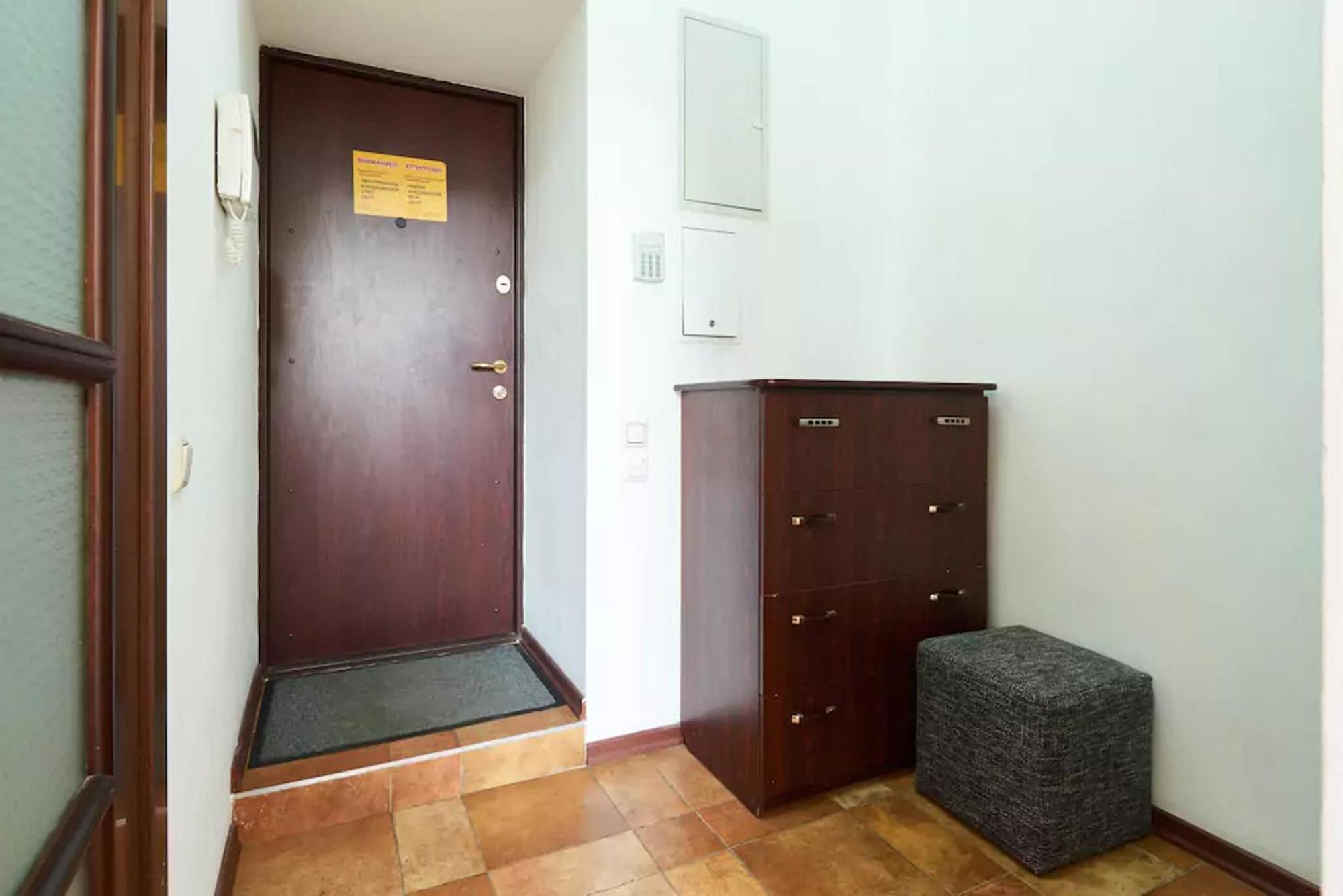 Home Hotel Apartments On Kontraktova Ploshcha Kyiv Room photo